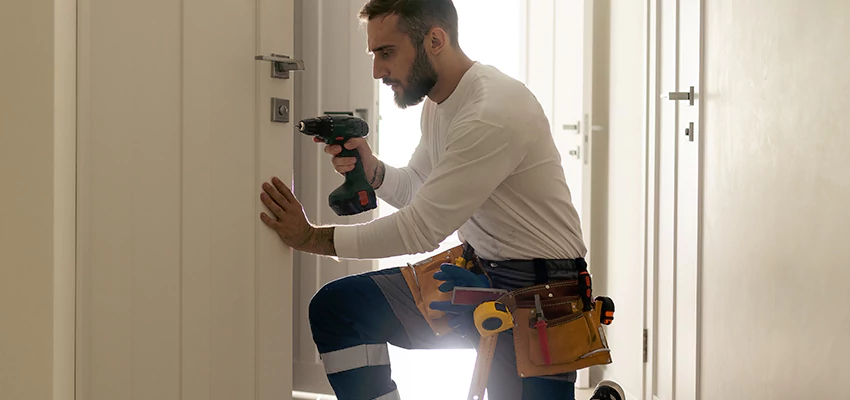 Mailbox Lock Installation Expert in Hermosa Beach, California